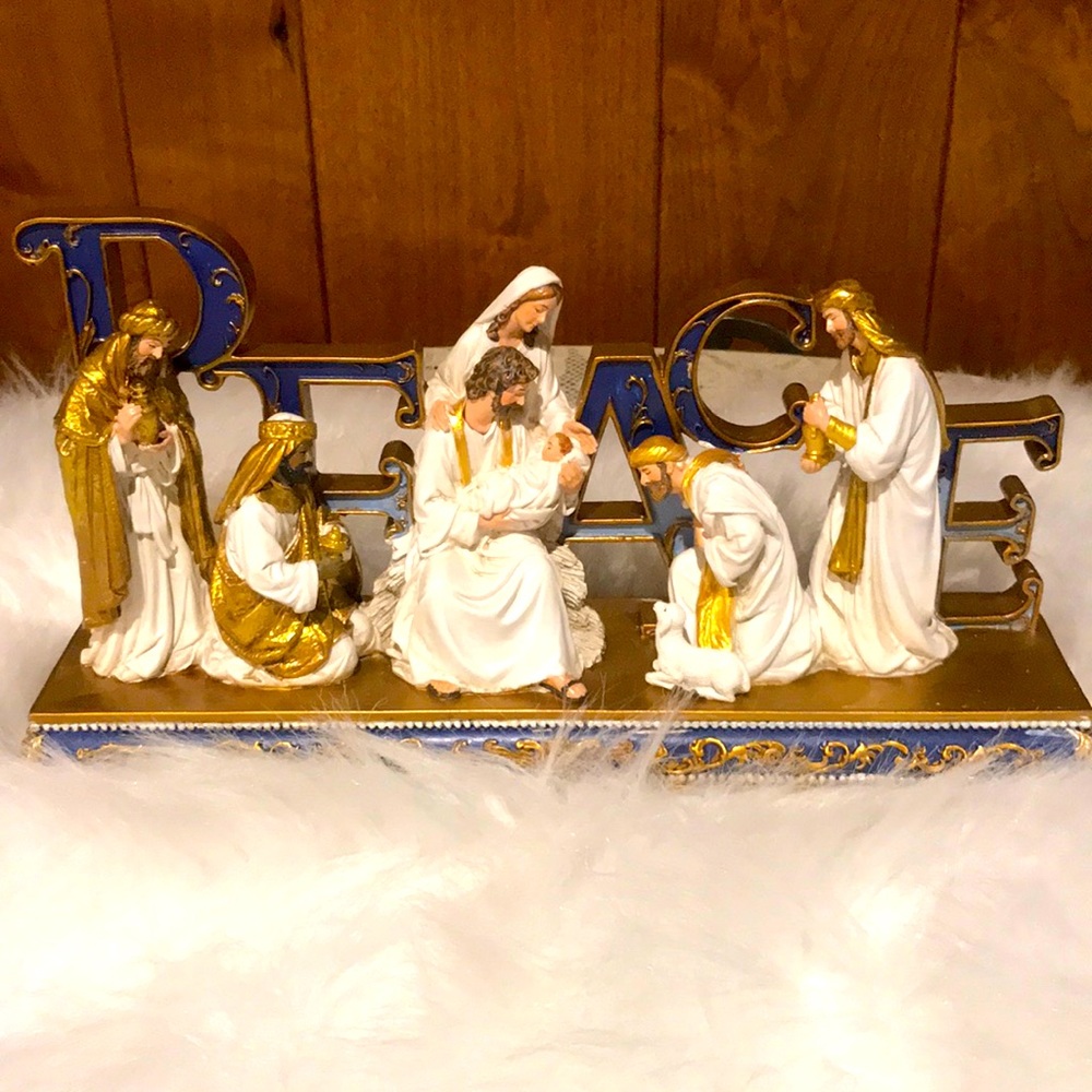 NWT Roman Inc. Joseph Studio Peace Nativity 11” Scene